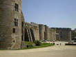 Chateau de Dinan : vers la porte du Guichet